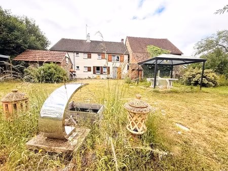 maison de caractère en pierre  134m²  4 chambres  terrain de 2 668 m²  proche des trois la