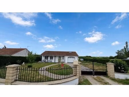 maison individuelle de 160 m2 f6 de plain pied 4 chambres garage et jardin
