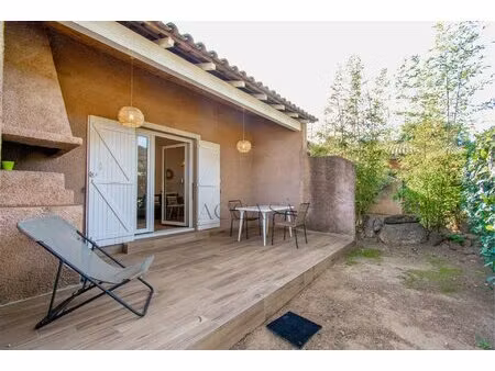 palombaggia n12 : charmante mini-villa de plain-pied entièrement rénovée au sein d’une...