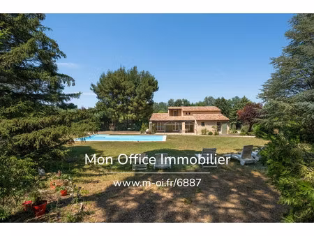 villa de luxe à vendre dans le quartier grand sud- aix la duranne