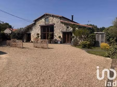 vente maison piscine à vouvant (85120) : à vendre piscine / 340m² vouvant