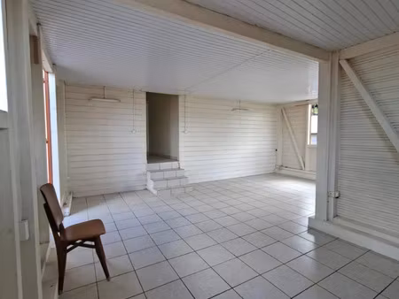 location appartement 3 pièces 76 m² à sainte-marie (97230)