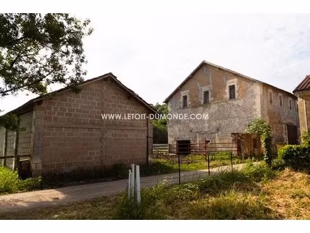 ensemble ferme  10 pièce(s) 500 m2  220000m².
