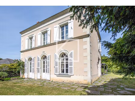 maison bourgeoise avec parc idyllique
