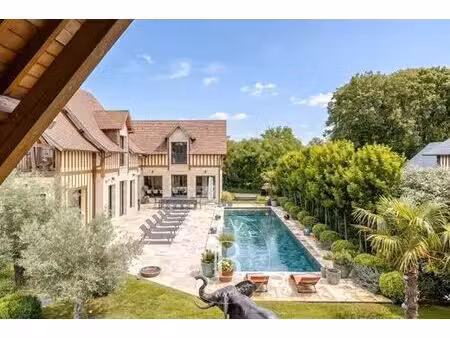 maison de 9 pièces de luxe en location à tourgeville  normandie