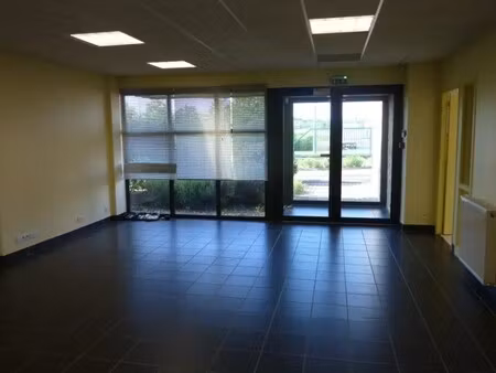 vente local d’activités arconnay 72610 467m²