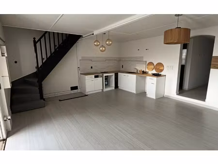 maison saint-paul 144 m² t-8 à vendre  370 000 €