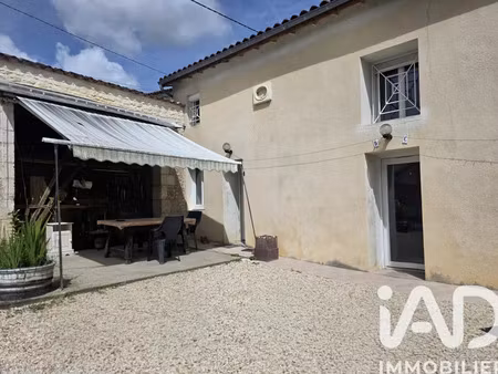 maison de village à douzat (16290)