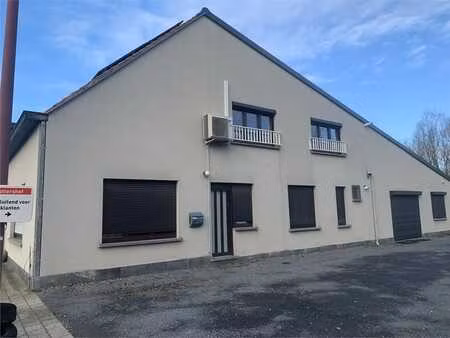 gemeubeld appartement met 2 slpks te eernegem
