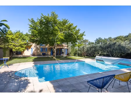 villa de luxe à vendre à châteauneuf-de-gadagne