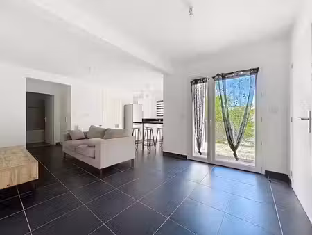 vente appartement 2 pièces 46.49 m² à perigny (17180)  205 000 €