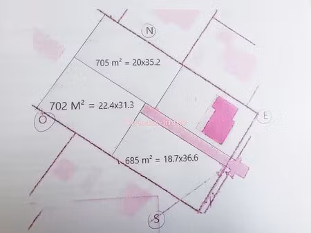 terrain à bâtir viabilisé de 685 m² à villeneuve tolosane.