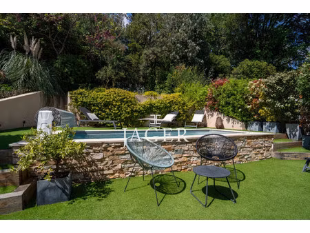 maison de luxe à vendre à grimaud