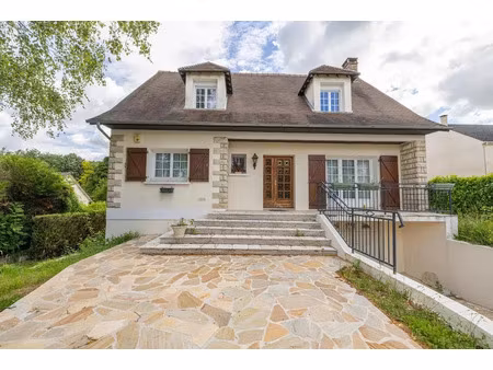 vente appartement 6 pièces 140 m² à combs-la-ville (77380)  409 000 €