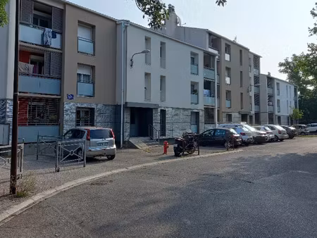 location appartement 3 pièces 78 m² à avignon (84000)