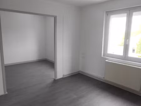 location appartement 3 pièces 50 m² à saint-pol-sur-ternoise (62130)