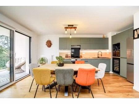 tours - quartier coty - t4 traversant de 106m2 - vue parc - 2 parkings