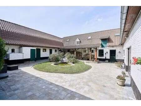 maison de luxe de 15 pièces en vente comines  hauts-de-france