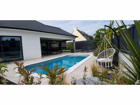à erbray  maison contemporaine de 2022 146 m² environ avec piscine sur terrain