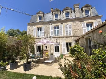 maison fontenay le comte 6 pièce(s) 197.76 m2