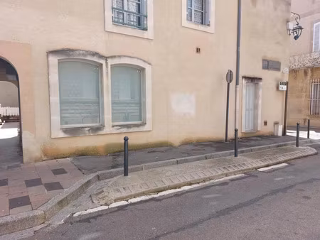 location property.type.service 40 m² à cavaillon (84300)