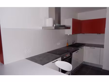 location appartement  m² t-2 à bayonne  675 €