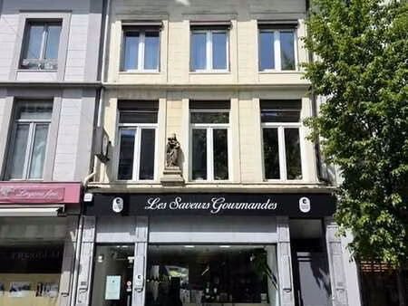immeuble commercial et de rapport de 1er plan - tout loué