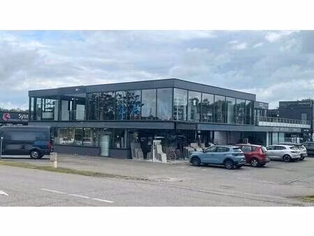 local commercial à vendre