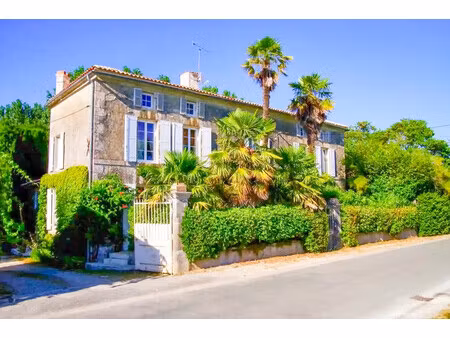 maison à vendre à dœuil-sur-le-mignon (17330) - charente-maritime