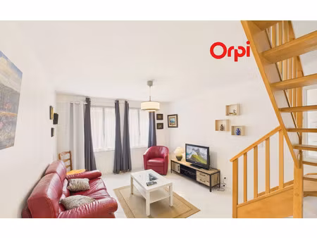 location appartement  m² t-3 à bernay  850 €