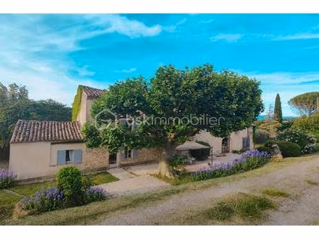 mas de 410 m² à grignan
