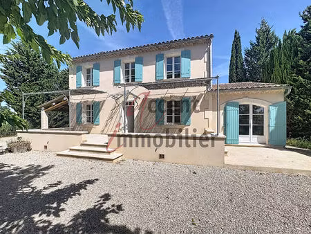 mollégès  maison traditionnelle de 150m² sur 1600 m² de terrain