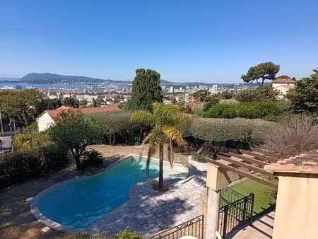 prestigieuse maison en location toulon  france