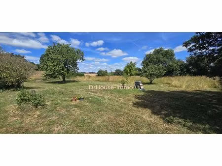 superbe terrain constructible de 1 300 m² dans un cadre bucolique au cœur de pouillé