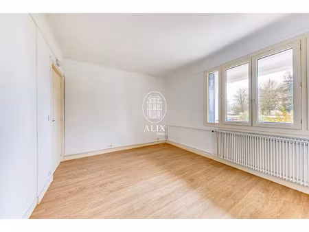 vente locaux professionnels 7 pièces 154 m² à velizy-villacoublay (78140)  487 000 €