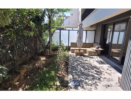 location appartement  43.7 m² t-2 à issy-les-moulineaux  1 400 €