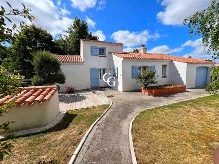 vente maison à vieillevigne (44116) : à vendre / 111m² vieillevigne