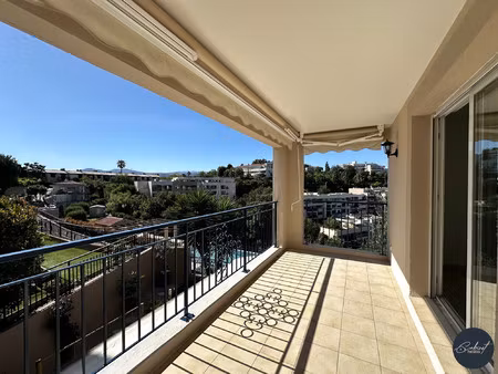 nice fabron / 2 pièces de 45 m² avec garage  double terrasse e