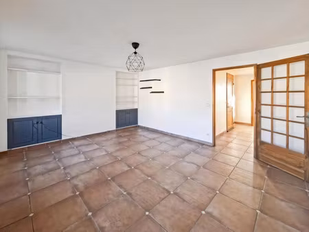 location appartement 2 pièces 64.2 m² à sisteron (04200)  660 €