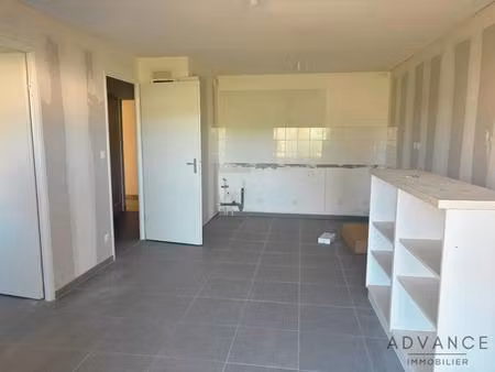t2 structure neuve  castelnau