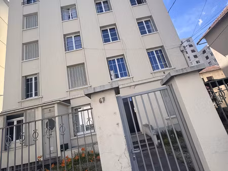 appartement lumineux 49 m² – 2 chambres – saint-alyre – cave 10 m²