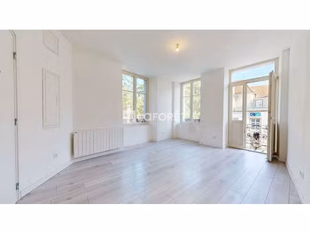 appartement 2 pièces avec balcon