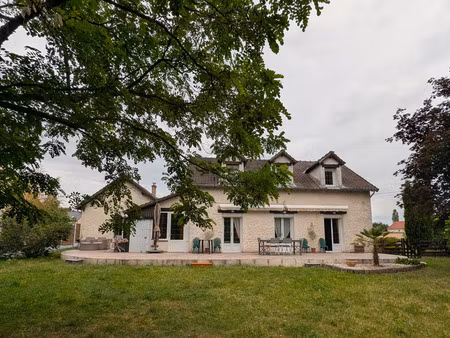 maison familiale avec jardin à checy (45)