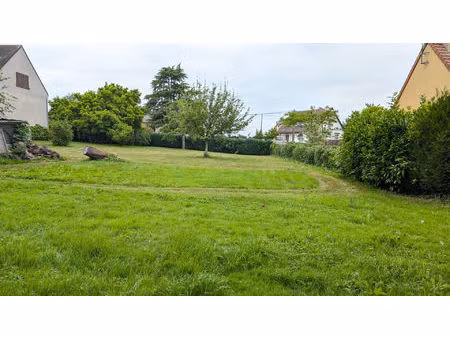 terrain à vendre à bouleurs (77) ? plus de 1 000 m² avec 19 m de façade