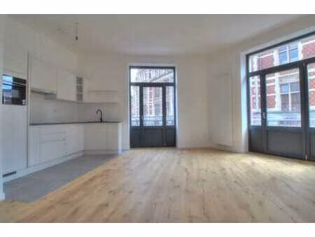 quartier colignon / appartement ±56m² remis à neuf