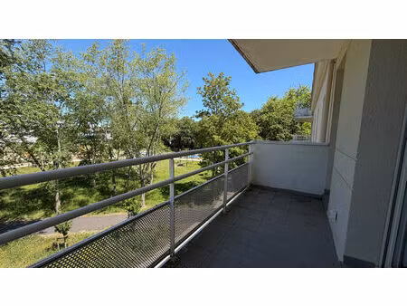 appartement 2 pièces 37 m² à louer évry-courcouronnes 91080 ? | era immobilier