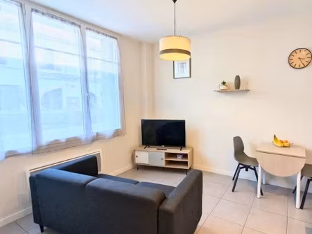location meublée appartement 2 pièces 30 m² à dax (40100)  690 €