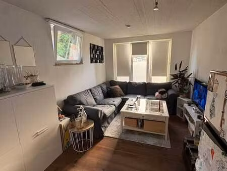 appartement 1 chambre. à louer à limelette