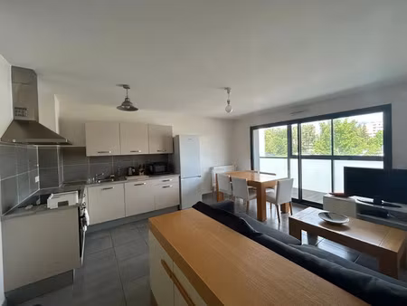location meublée appartement 2 pièces 49 m² à ferney-voltaire (01210)  1 890 €