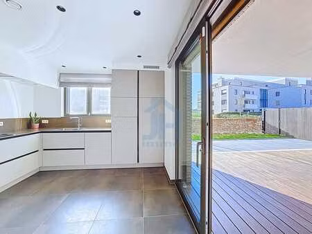 rez-de-jardin de standing avec vue sur le golf national
